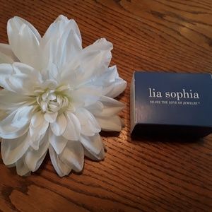 Lia Sophia  women share the love of jewelry